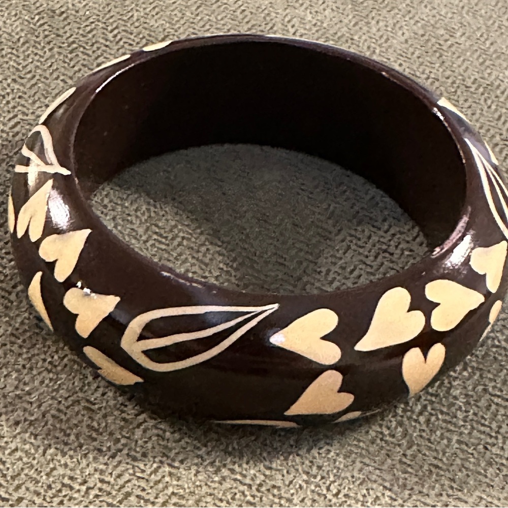 Vintage Painted Brown and Cream Hearts and Leaves Bangle Bracelet